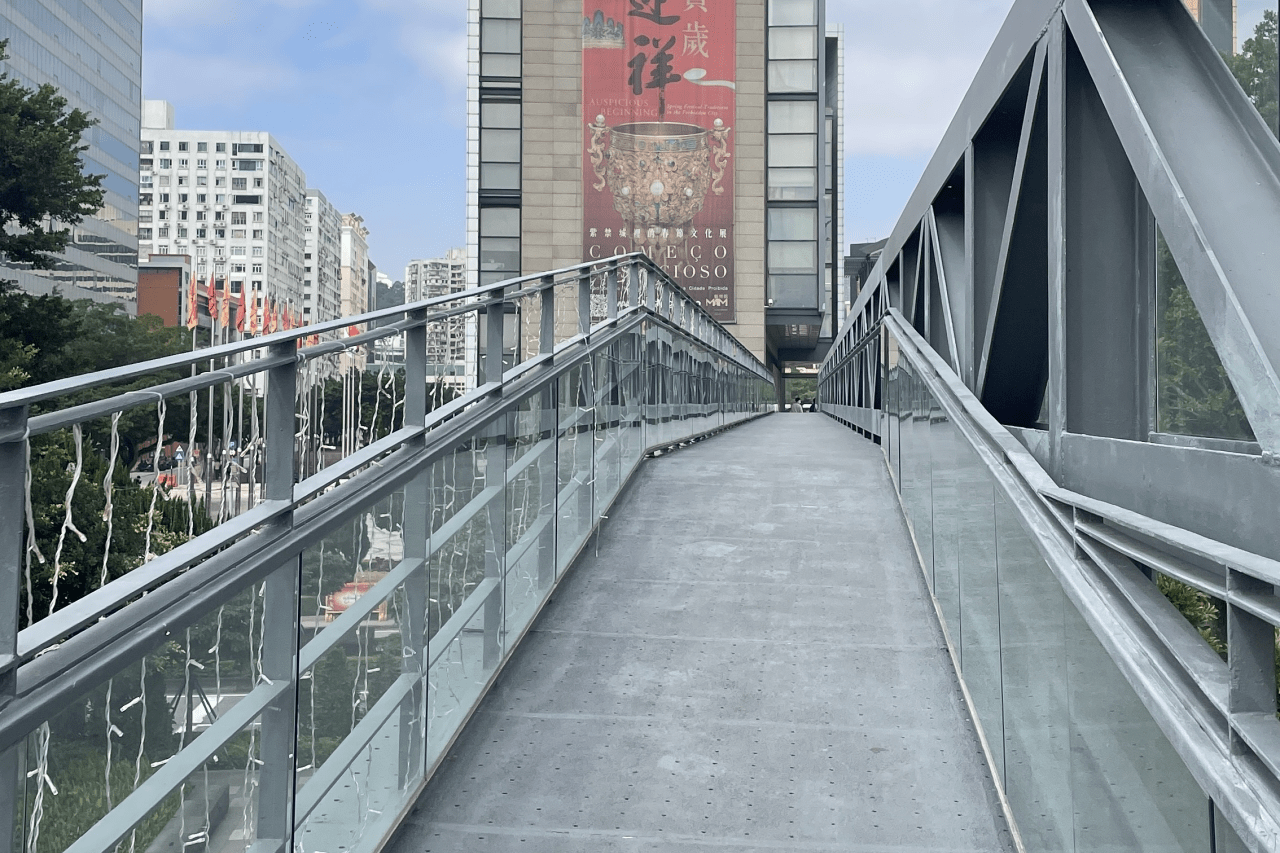 “城市交通：构建与繁荣的纽带”(图4)