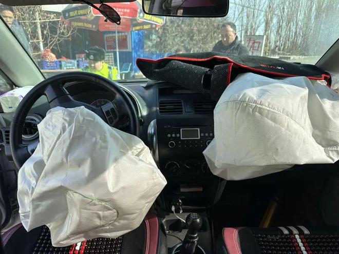 交通安全警示案例丨疲劳驾驶隐患大眼睛一闭一睁危险已至……(图4)