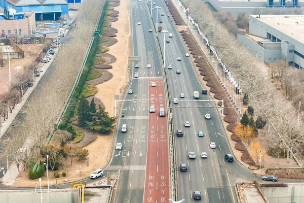 “电子警察”上岗