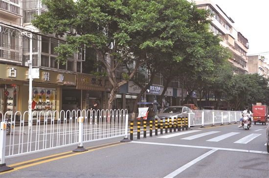 完善交通安全设施让道路更加畅通