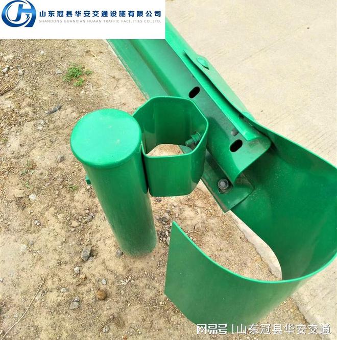波形护栏厂家：波形护栏有哪些常用的安装方式？(图3)