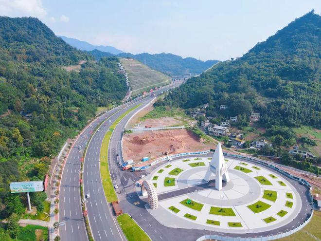 雅安这些交通设施建设“火力全开”！(图2)