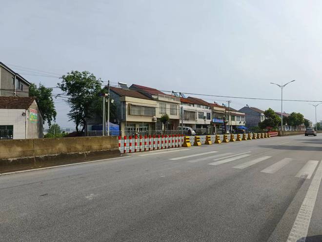 澧县公路建设养护中心开展道路交通安全整治行动(图3)
