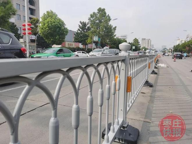 枣庄市中区这几条路段的护栏上“新”啦！以崭新面貌庆国庆(图5)