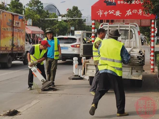 枣庄市中区这几条路段的护栏上“新”啦！以崭新面貌庆国庆(图3)