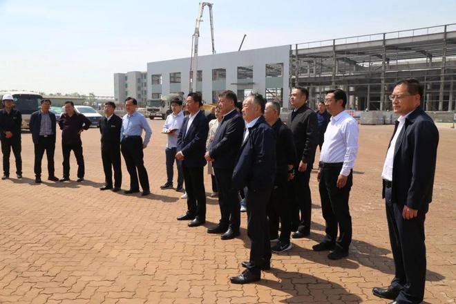 感知山东住日照全国和省人大代表小组调研交通基础设施项目建设(图3)