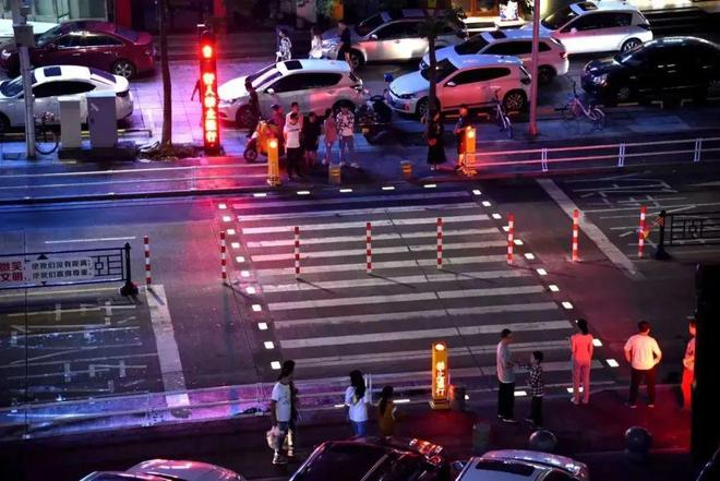 人大政协听证：顺应民生需求交通隔离护栏该如何优化调整？(图5)
