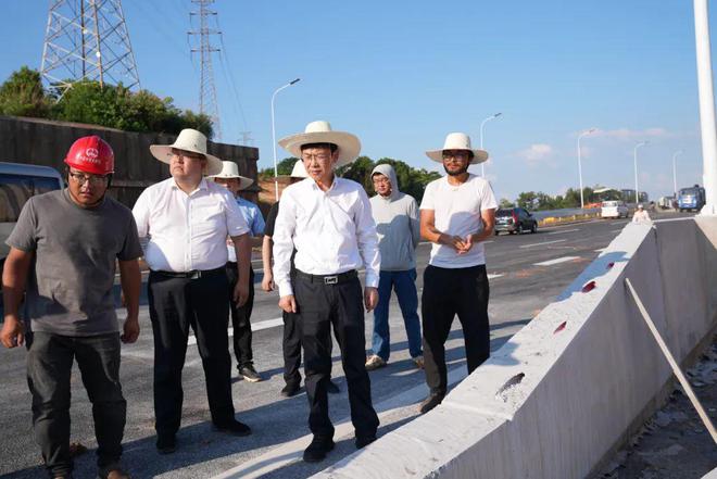 刘光荣实地督导推进重点交通项目建设(图2)
