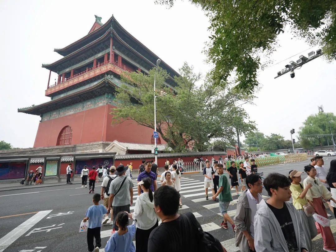 拍照、骑行“两相宜”！北京鼓楼网红打卡地“变了样”(图3)