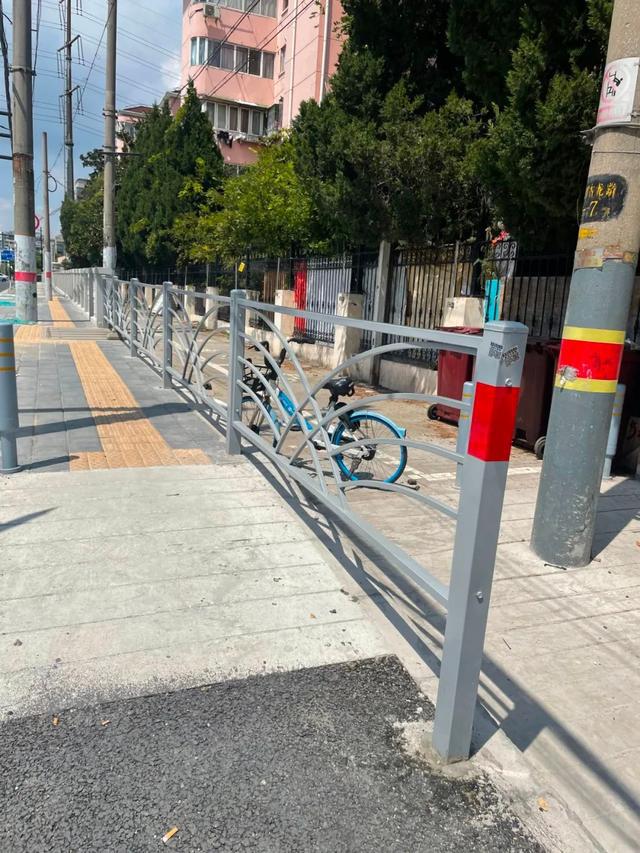 小区门口主干道修缮完工居民却担忧了起来？只因……(图8)