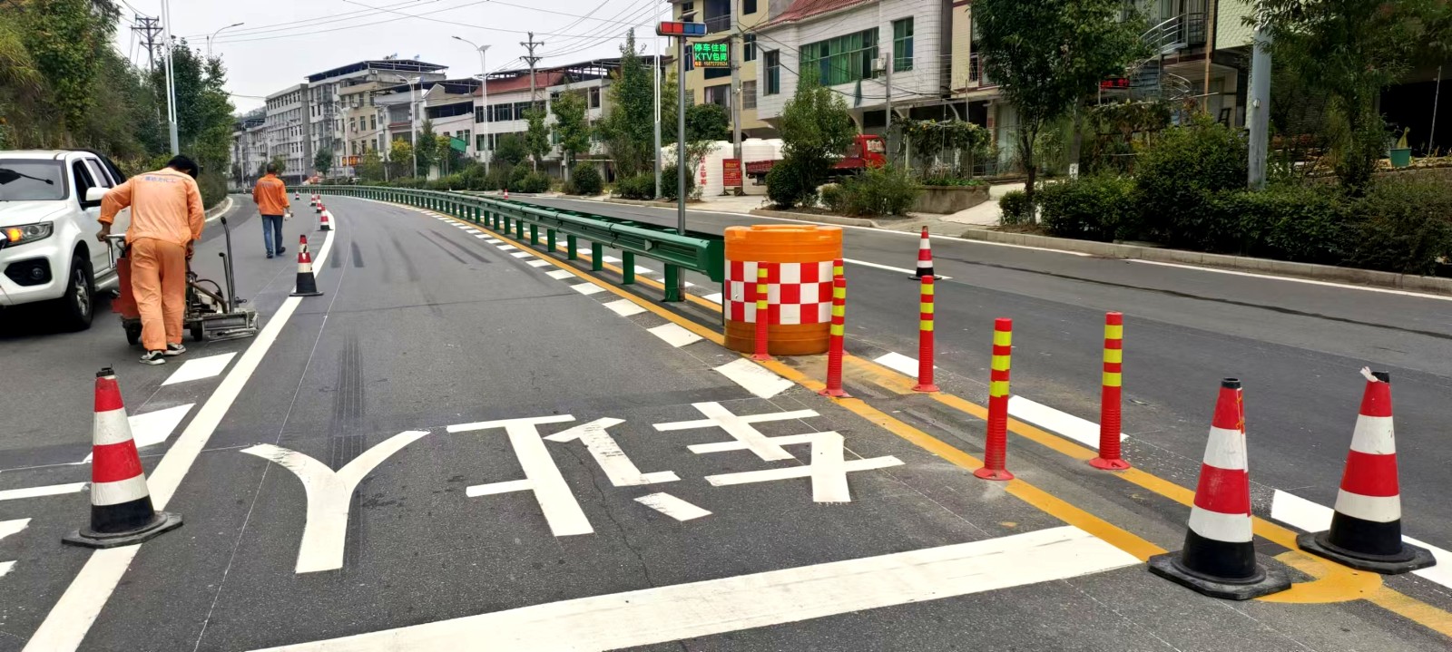 为民办实事丨县交通运输局：“小护栏”守护“大安全”