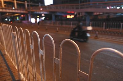 孕妇颈部卡防护栏后身亡护栏规格并无明确标准