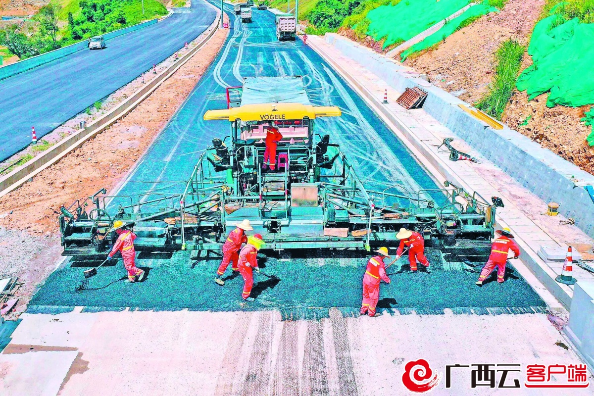 高清组图｜广西道路交通建设加油提速(图2)
