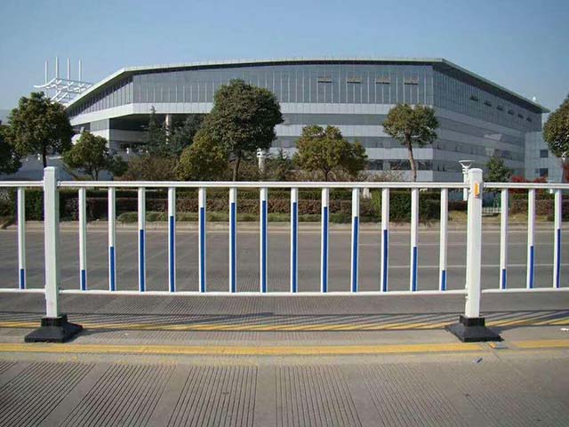 交通护栏一米多钱(图2)