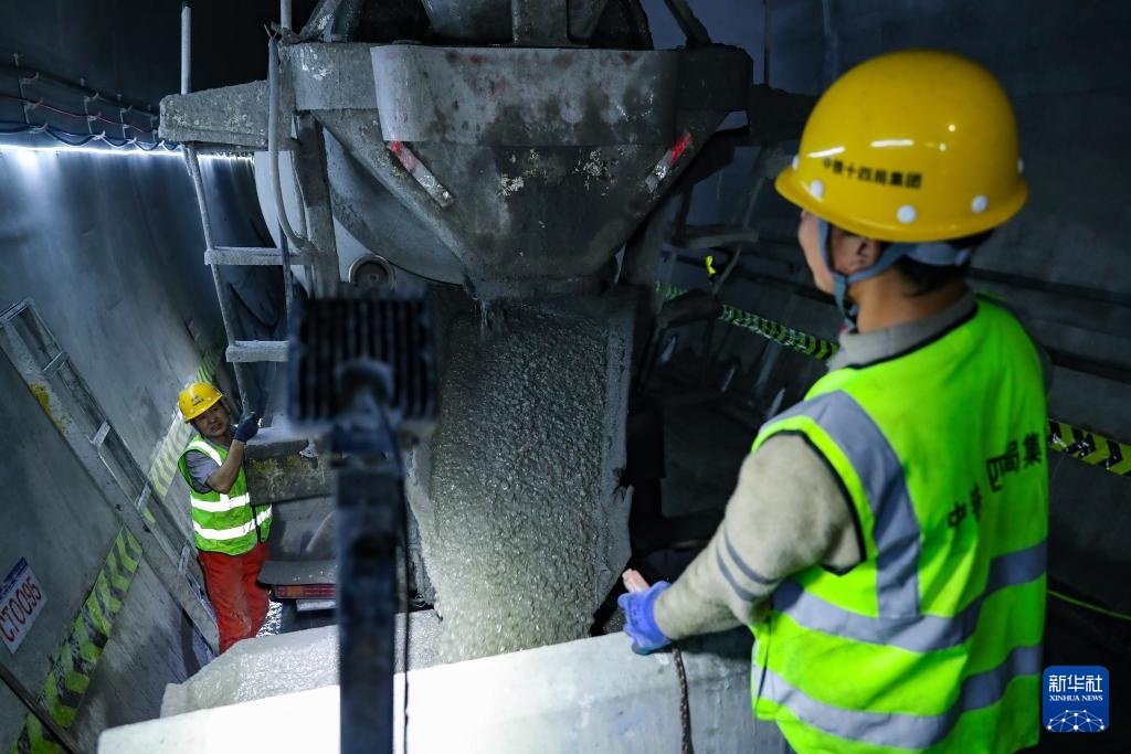 甘肃陇南：建设交通路网破除山水阻隔(图8)