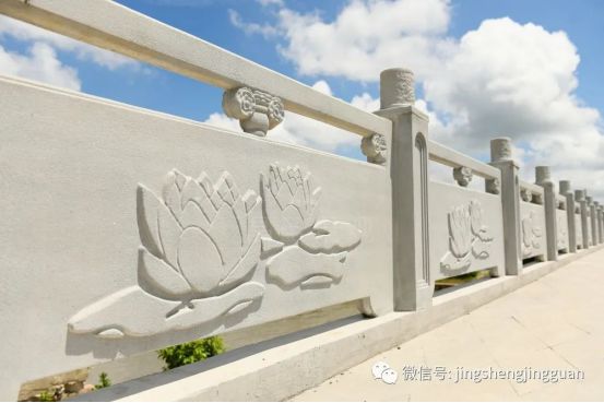 为城市景观构造心中的美景之秋日里的晶铸石护栏赏析