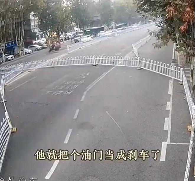这下赔大大了！新手司机横跨4车道网友：这个可是3000元一米！(图3)
