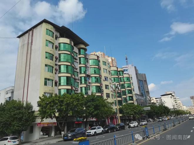 禁左！南部金洞路加装了交通护栏(图3)