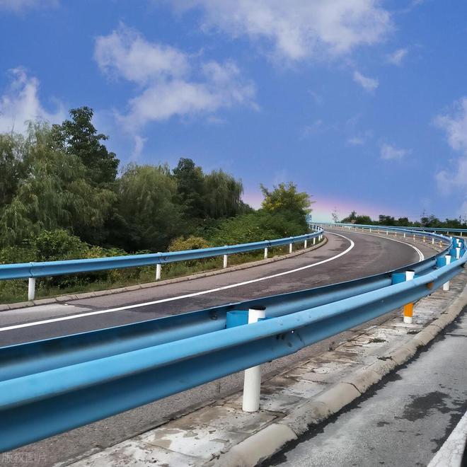 揭秘波形护栏板防腐秘诀保护道路安全！(图4)