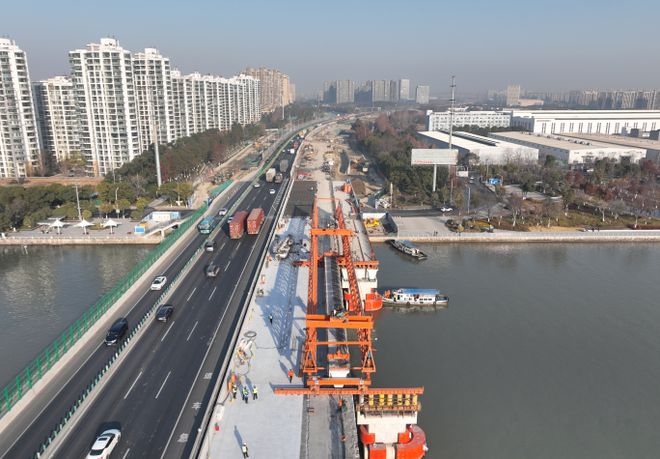 “蛇形走位”的火车你见过吗？上海这些交通工具、设施都“属蛇”(图5)