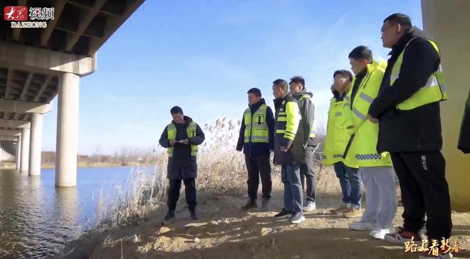 情满春运路丨00后养护员春节坚守守护出行平安