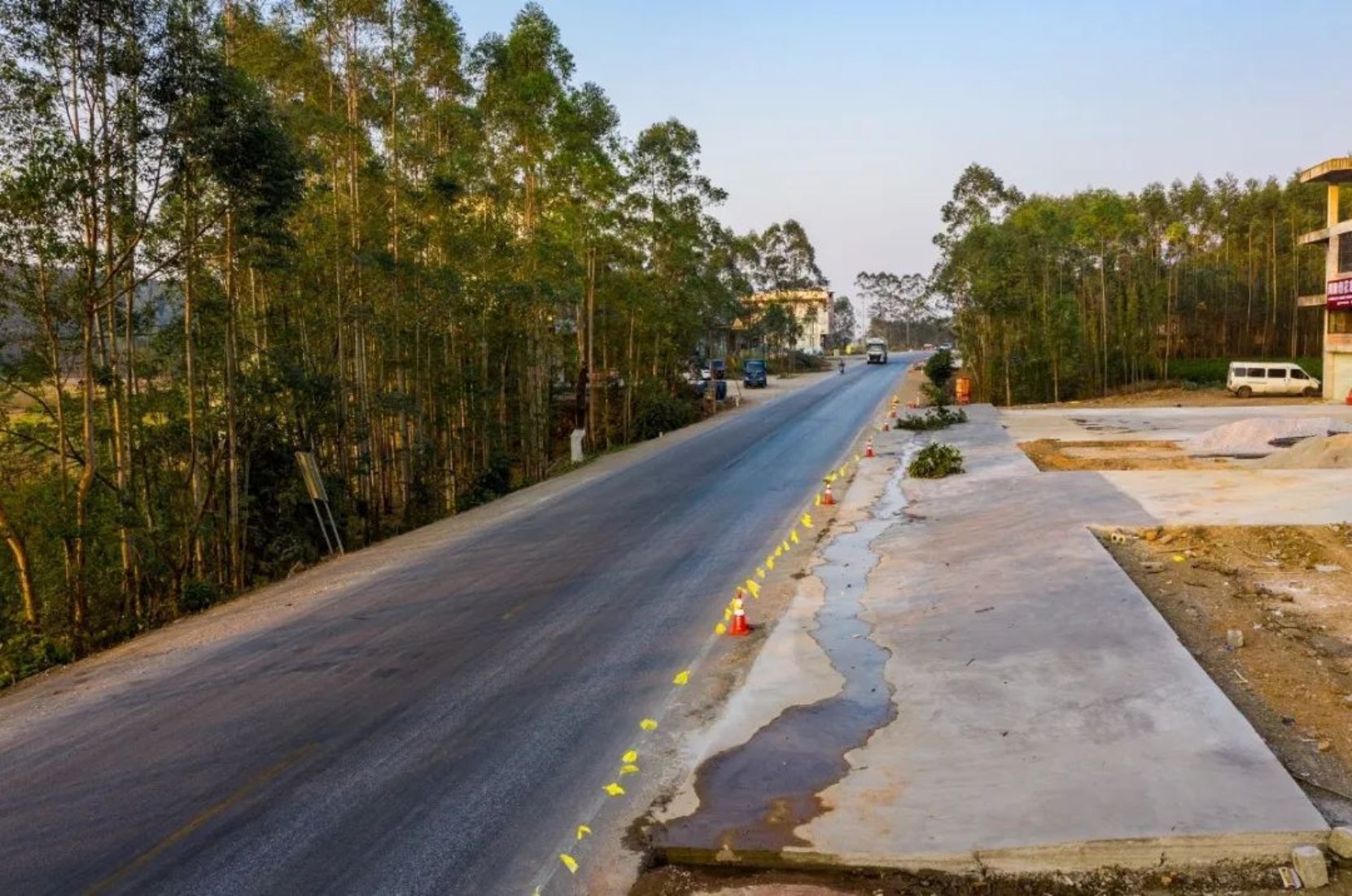 系紧公路“安全带”--横县公路养护中心高质量推进交通安全设施“提档升级”(图7)