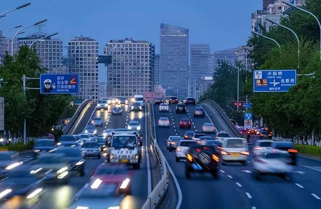 一年违规罚款将近2000亿而交警的工资由国家发放那钱都去哪了(图15)