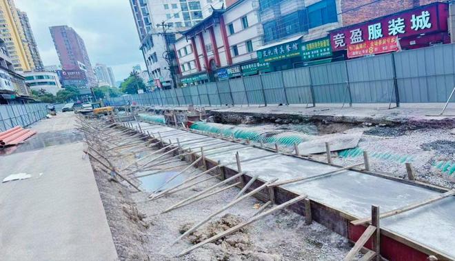 贵州平坝：文明路海绵化改造助推“旧路”换“新颜”(图3)