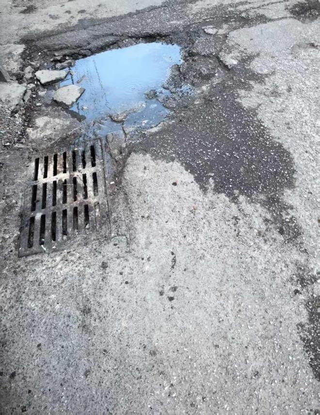 贵州平坝：文明路海绵化改造助推“旧路”换“新颜”(图2)