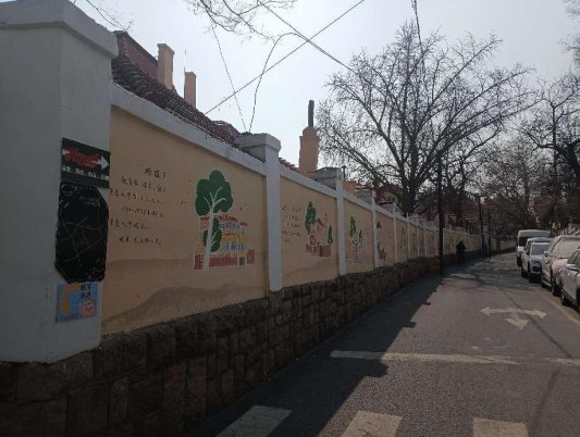 青岛开展背街小巷“微提升”行动延伸城市精细化管理触角