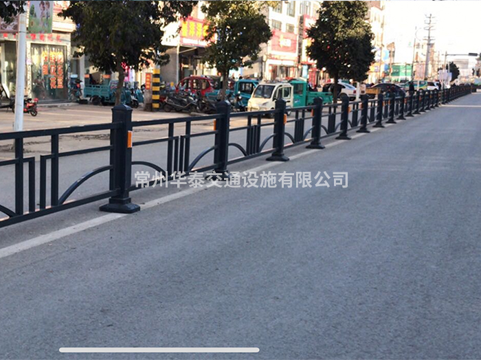 道路护栏的设置原则