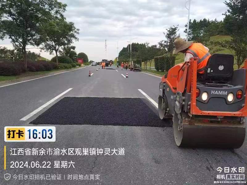 高铁新区深入开展钟灵大道沿线交通安全隐患整治工作(图2)