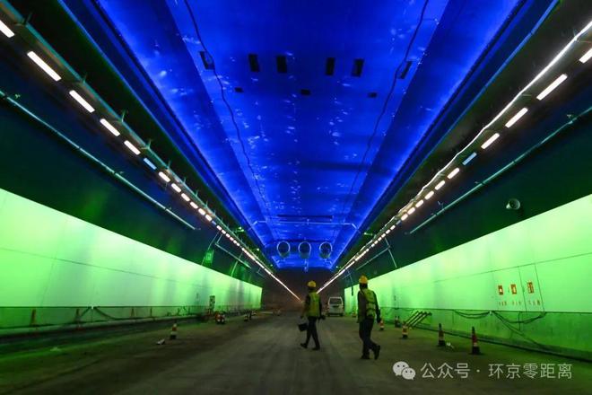 北京六环路隧道内景震撼曝光！东六环改造工程亮点多