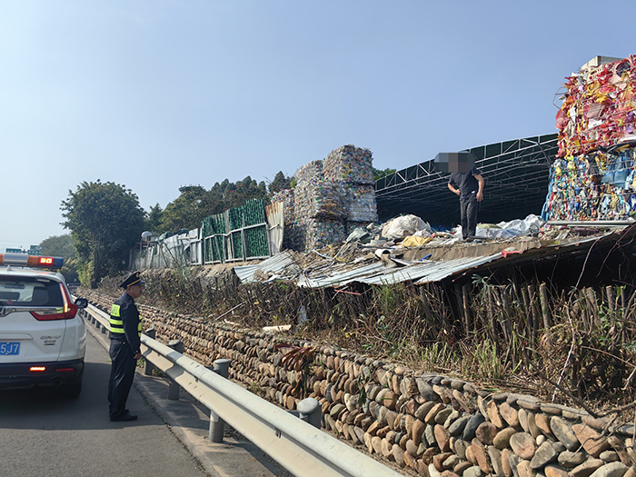 保护公路设施人人有责畅安通行环境人人共享