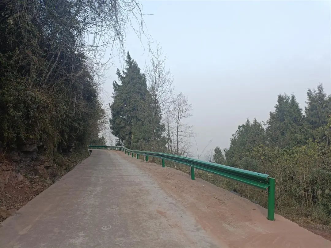 【促实干晒实绩求实效】云阳：给农村公路系好“安全带”为群众打造出行“平安路”(图2)