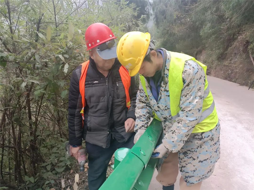 【促实干晒实绩求实效】云阳：给农村公路系好“安全带”为群众打造出行“平安路”(图3)