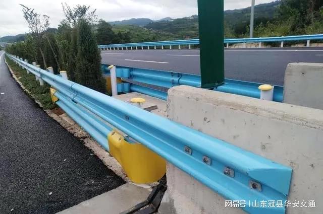 干货！波形护栏的多种结构形式建议收藏！(图4)
