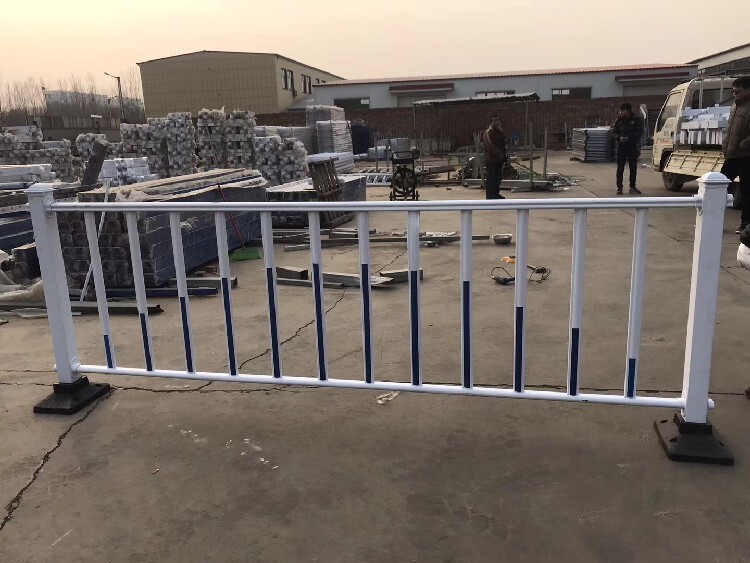 小区市政护栏标准尺寸