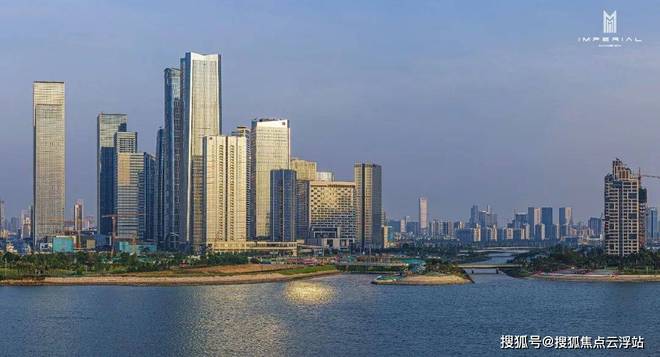 深圳前海天际资产【鸿荣源胤璞】一线海景现楼公寓！售楼处电话(图5)