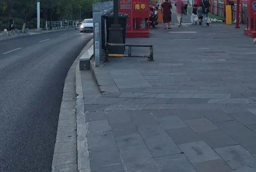 电动车、摩托车驶上城堤！能上吗？【959热线】(图8)