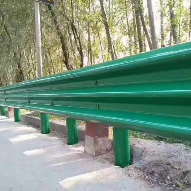 2025道路波形护栏厂家口碑推荐山东冠县冠运交通设施(图3)