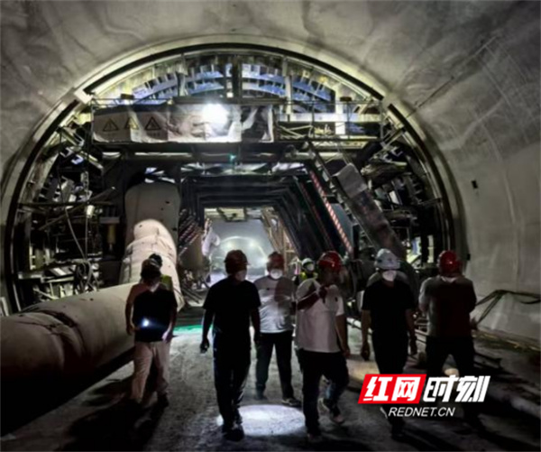 永州市交通建设质量安全监督站深入开展节前安全检查