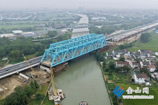 节日我在岗交通建设者抓质量抢进度保安全(图2)