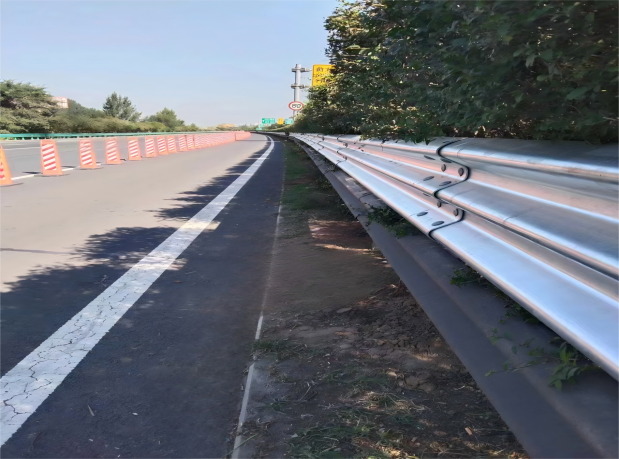 公路安全设施和交通秩序管理精细化提升精品工程案例：G15辽宁省沈海高速沈阳至营口段精品工程建设项目(图2)