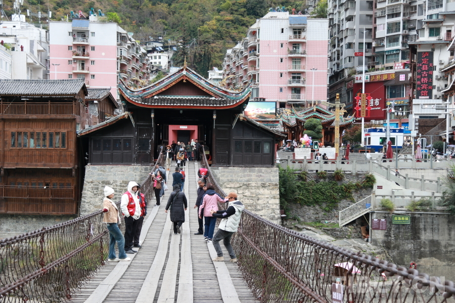 【甘孜山水】泸定桥畔VR技术让红色记忆穿越时空(图2)