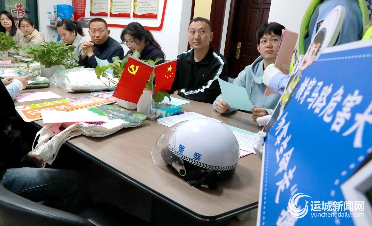 多位交通参与者呼吁——告别陋习让规则守护平安(图2)