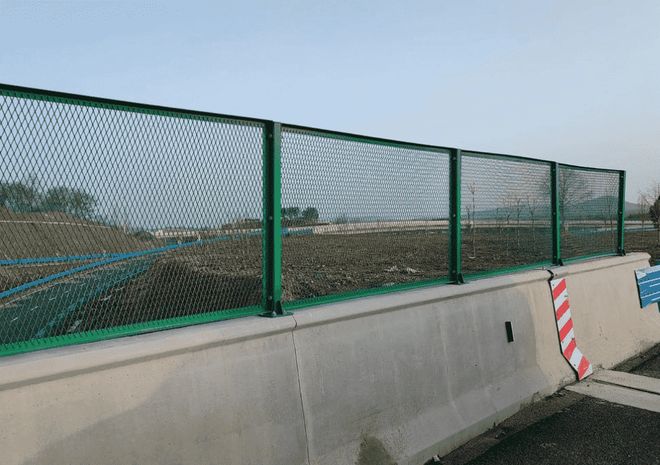 2025年河北护栏网供应商推荐榜：河北振鼎护栏领衔(图3)