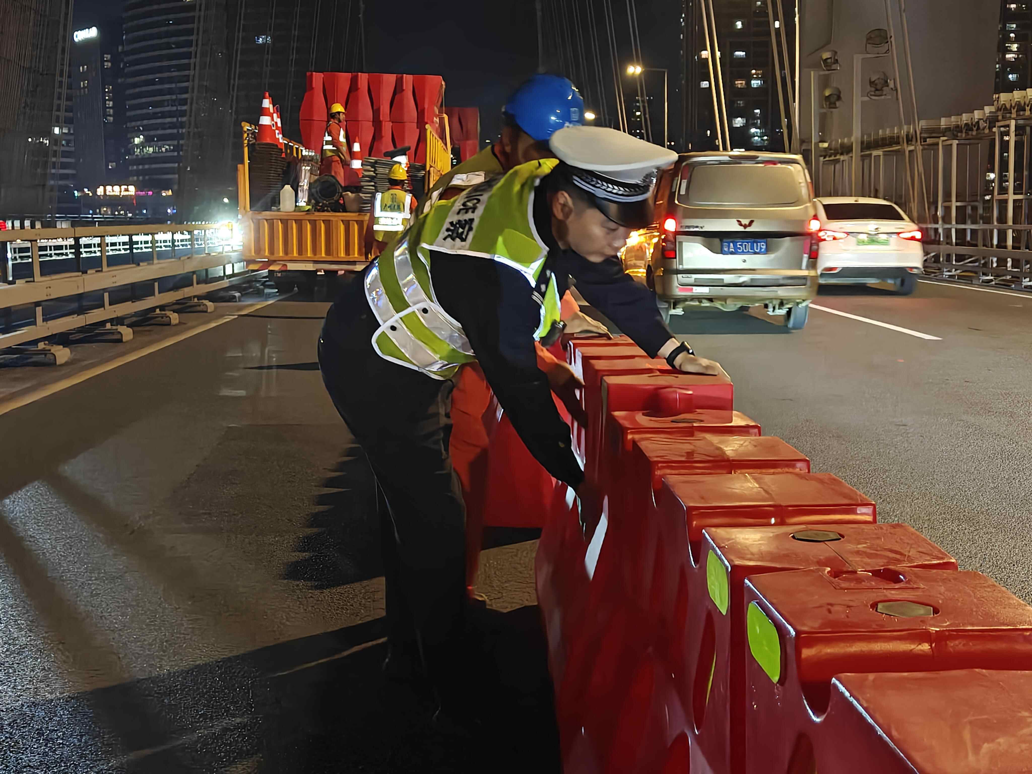 广州交警多措并举保障2025广州马拉松赛交通安全(图3)