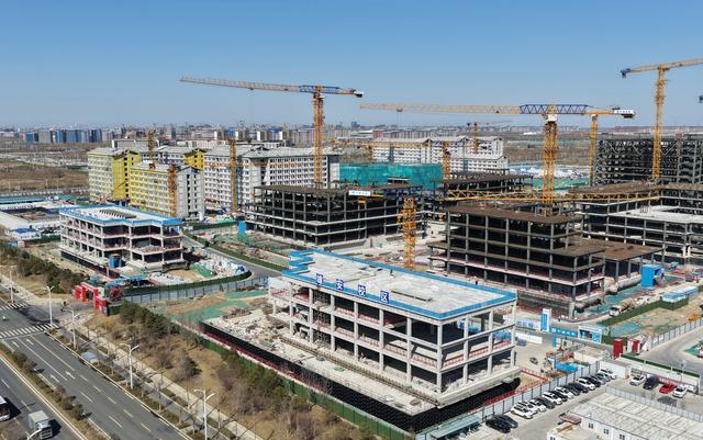 对话雄安新区工信科技数据局副局长梁智昊：打造“全球领先的数字城市”雄安探索出哪些经验？(图2)