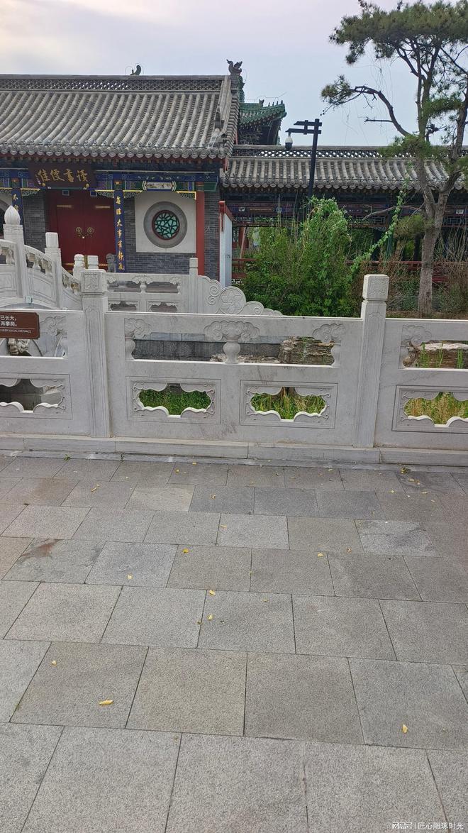 园林草白玉护栏厂家实力推荐及选型指南(图3)